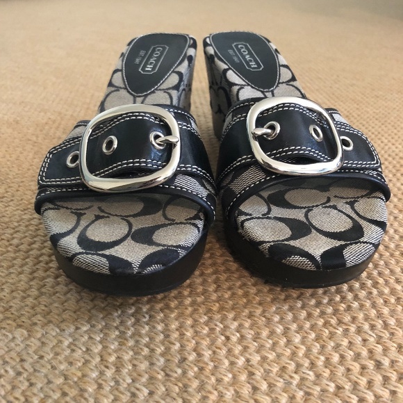 Black trendy Coach wedge sandals - Picture 4 of 5